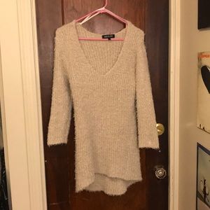 LF fuzzy wool sweater